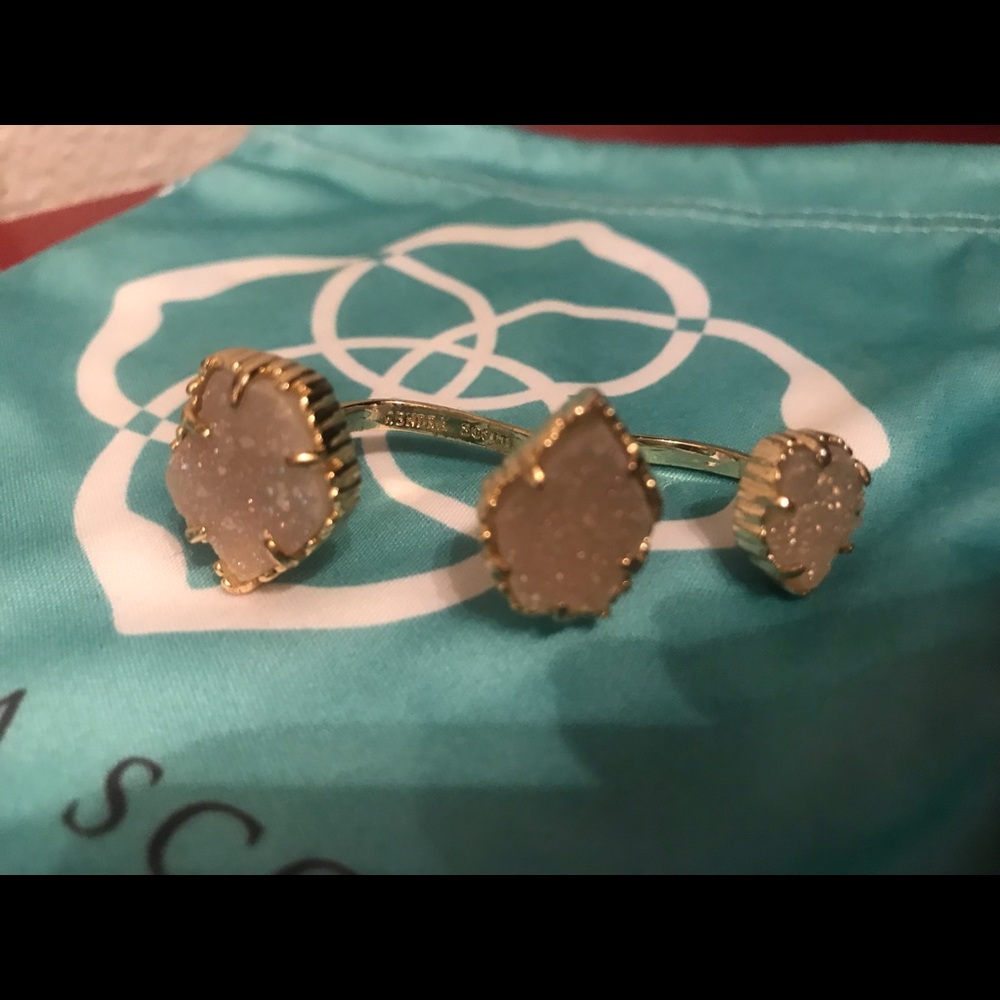 Kendra Scott two finger ring